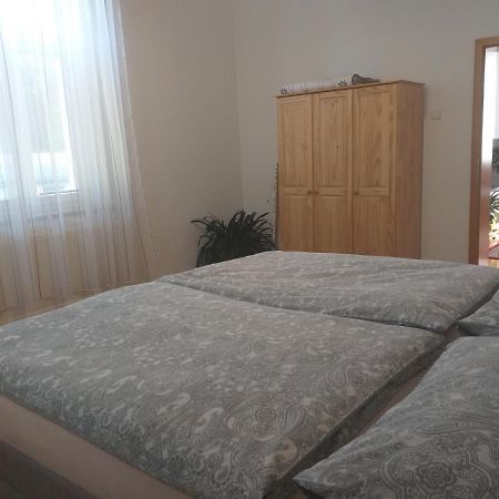 Apartman Kraslice Luaran gambar