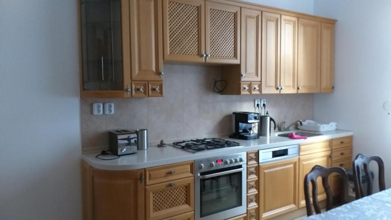 Apartman Kraslice Luaran gambar